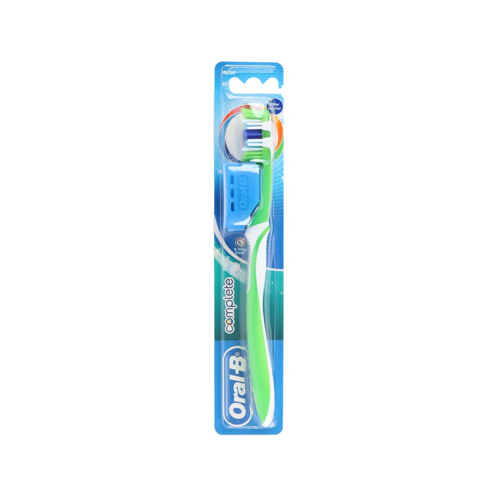 Oral-B Complete Toothbrush Medium
