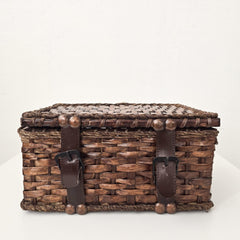 Polished Wicker Basket With Lid & Leather Straps - Small