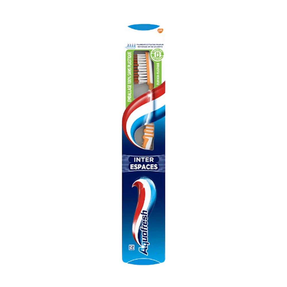 Aquafresh Inter Espaces Souple Toothbrush