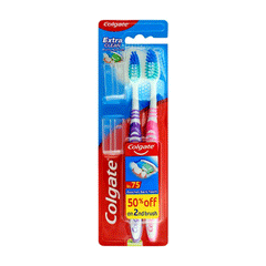 Colgate Extra Clean Medium Toothbrush 2s